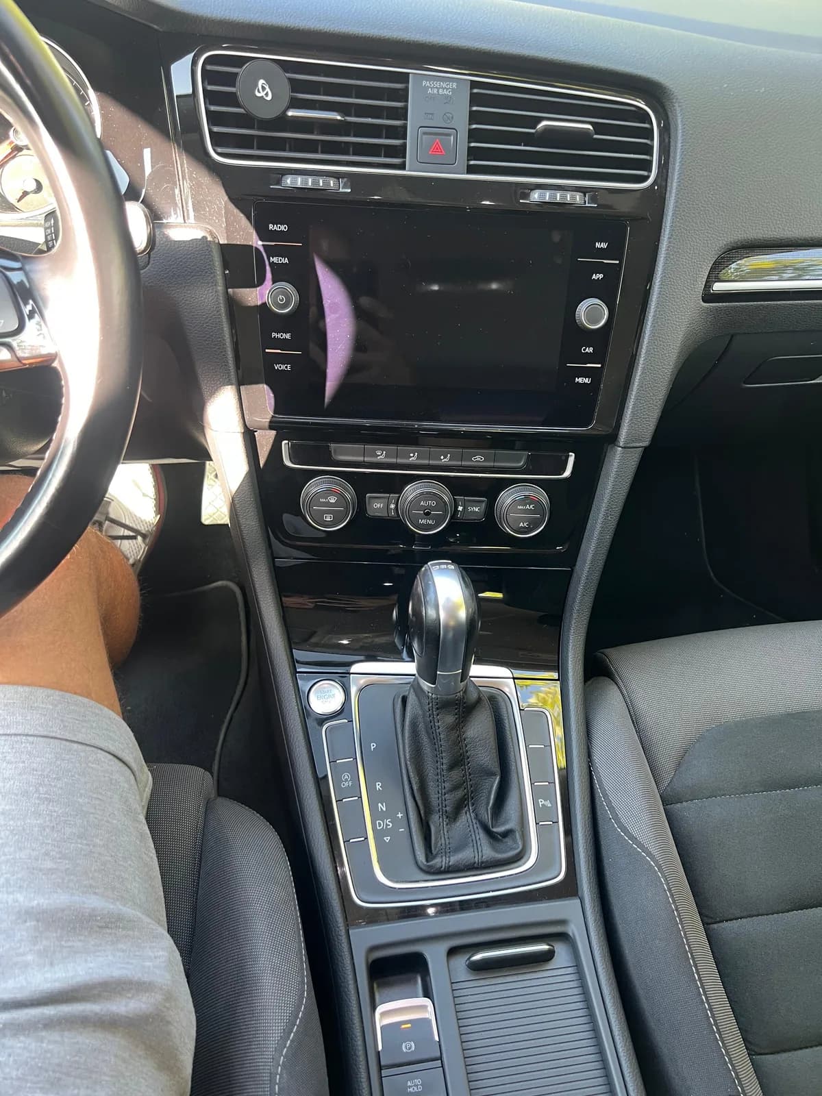 Golf 7.5 1.6 TDI, 2019, Automatik 7G — foto 2 nga 9