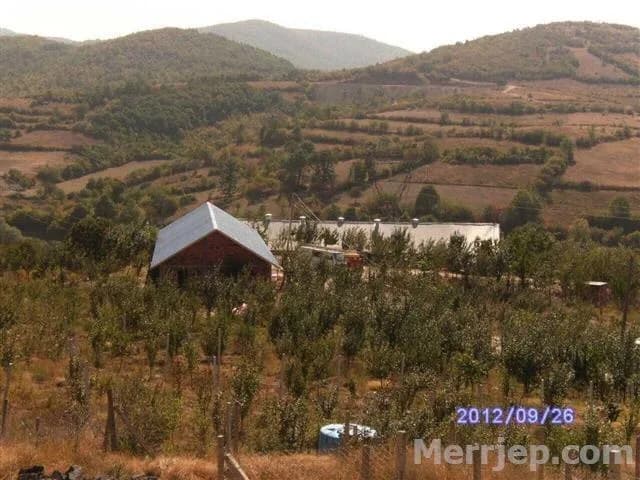 Lëshoj lokalin 240 m2 me qira, në Kolovicë, Prishtinë — foto 1 nga 3