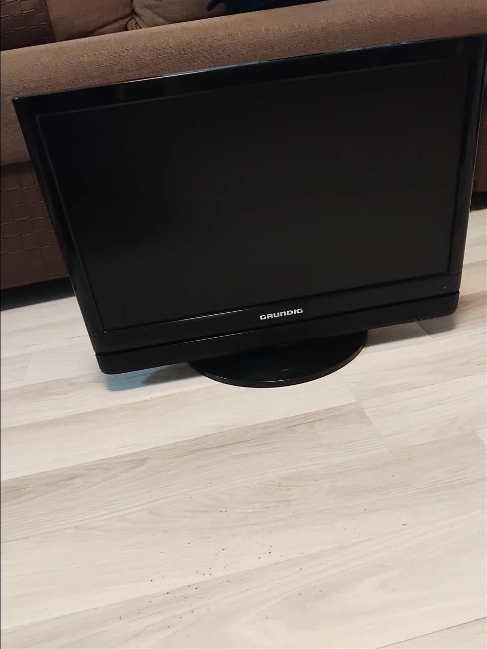 Televizor Grundig — foto 1 nga 2