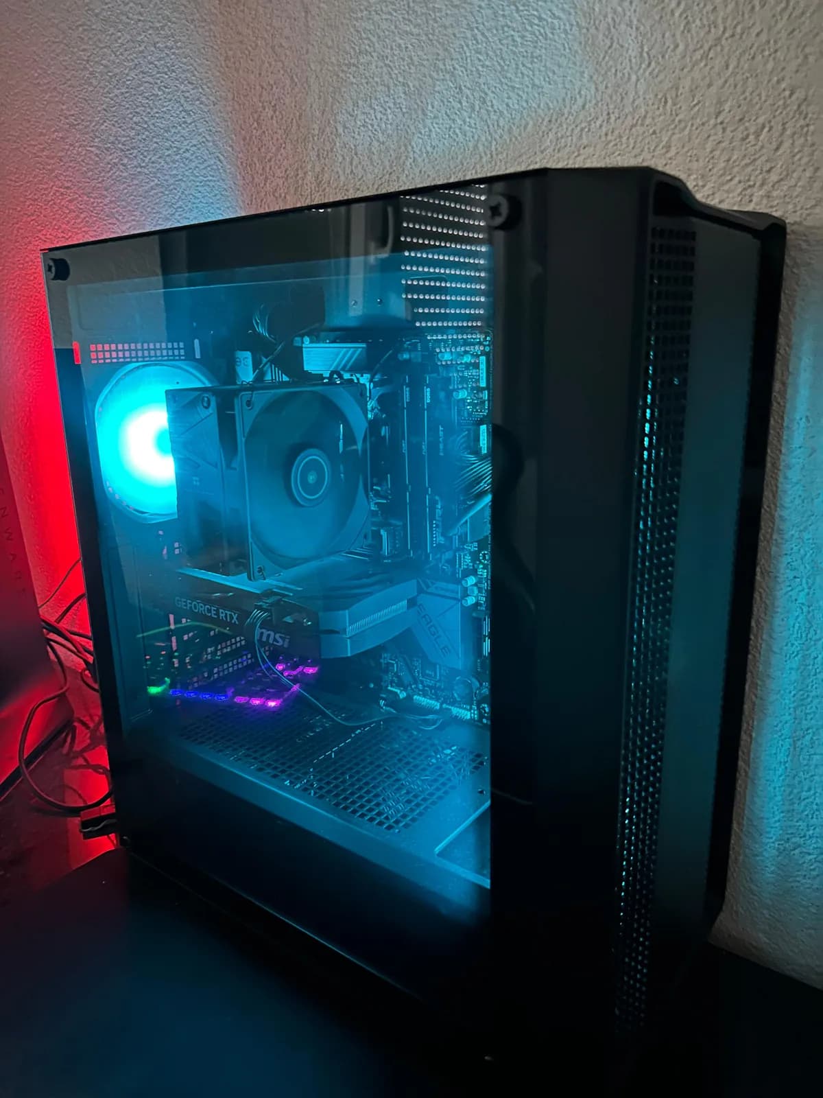 Gaming PC — foto 2 nga 3