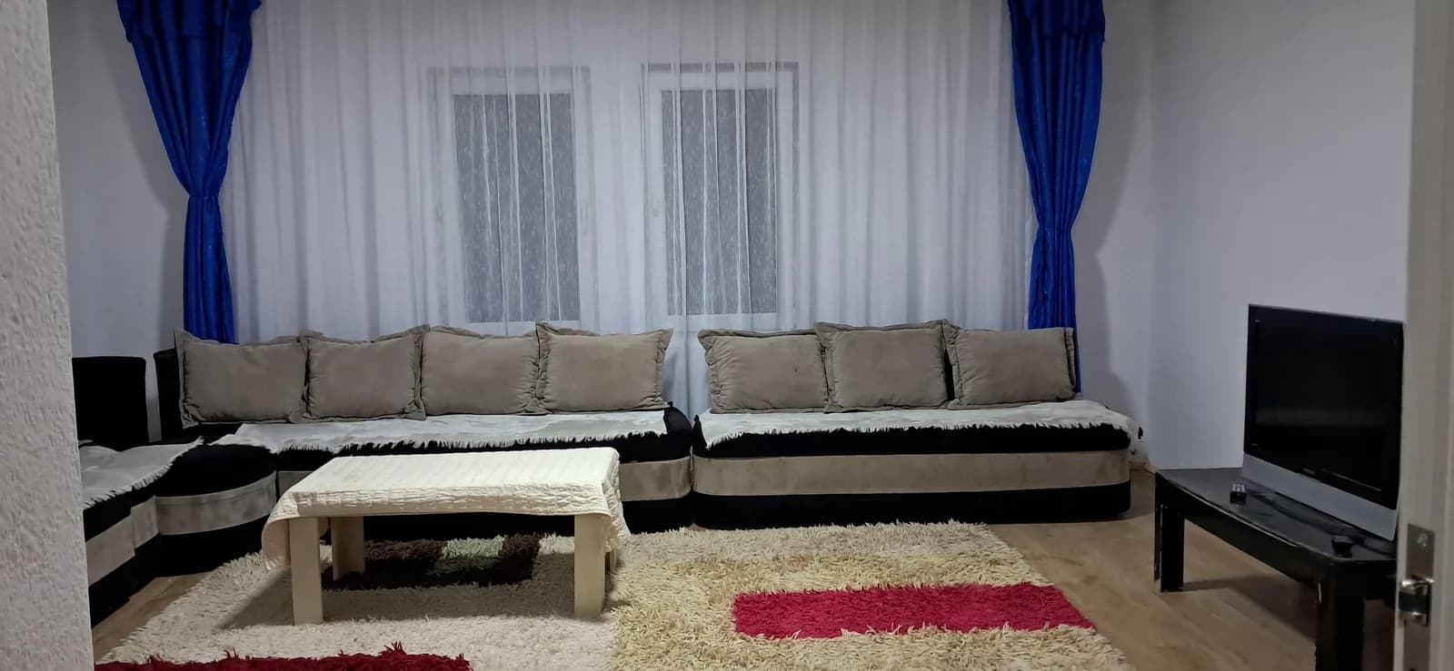 Shtëpi 2 katëshe me qira - në Ferizaj — foto 1 nga 7