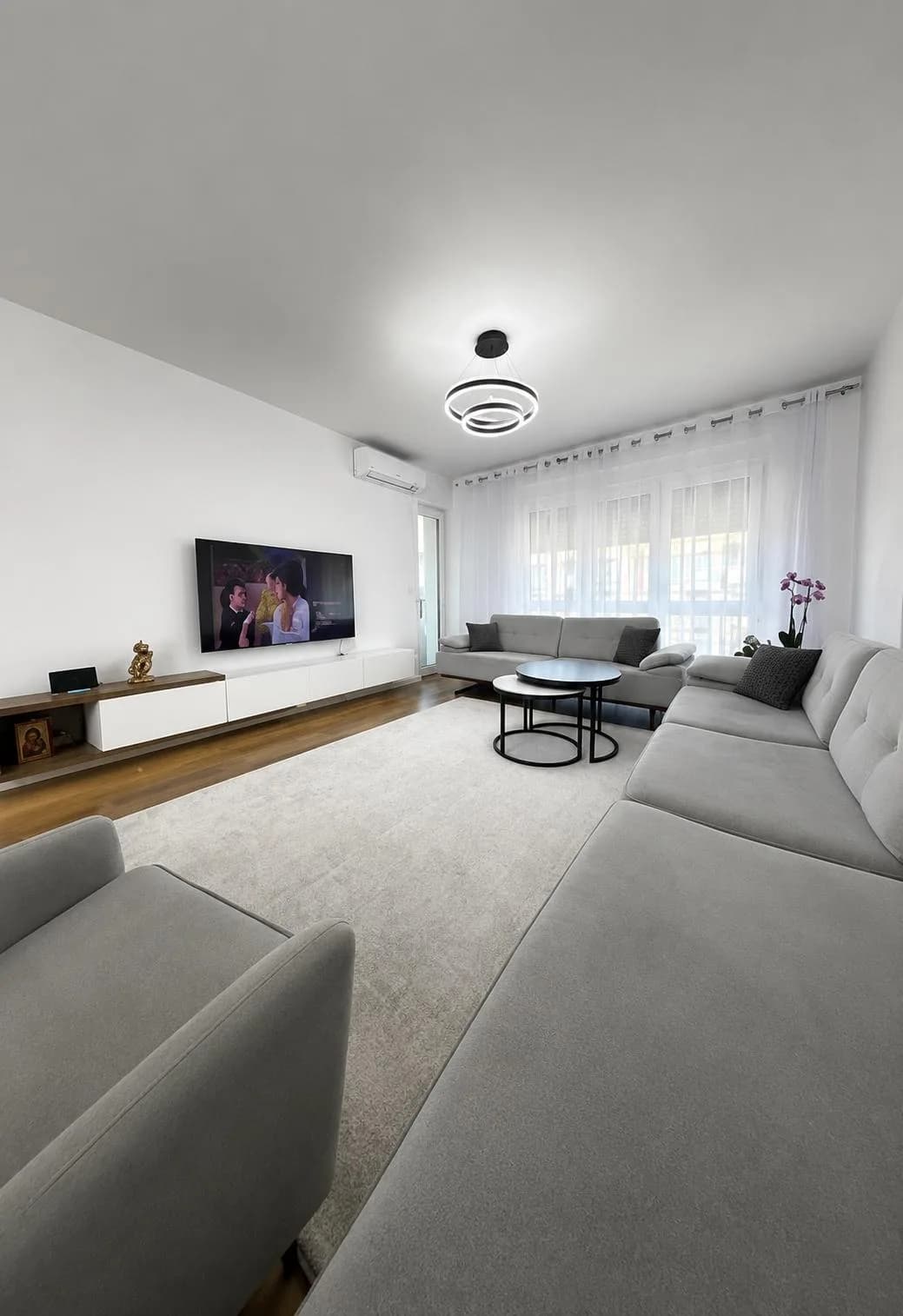 Banesë 122 m² në shitje te Prishtina e Re, Roni Premium — foto 1 nga 12