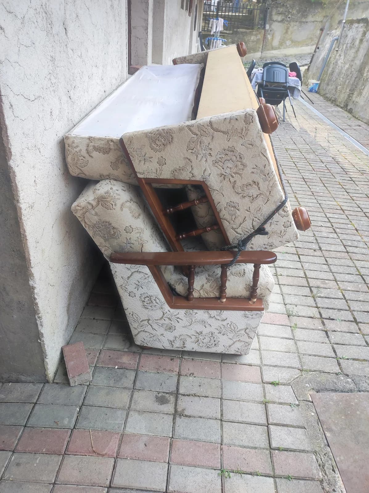 Dy kauça në gjendje të mirë — foto 1 nga 3
