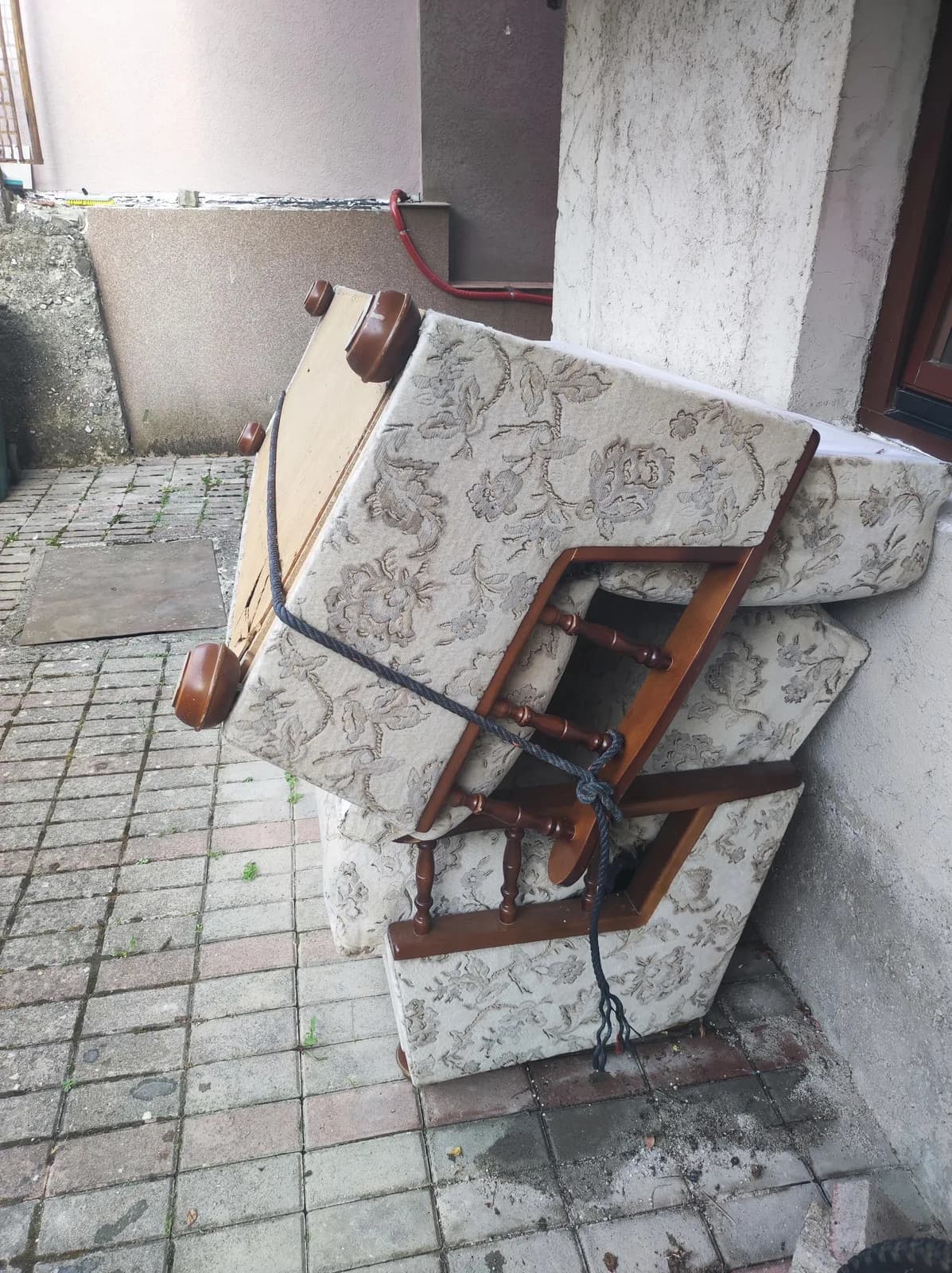Dy kauça në gjendje të mirë — foto 2 nga 3