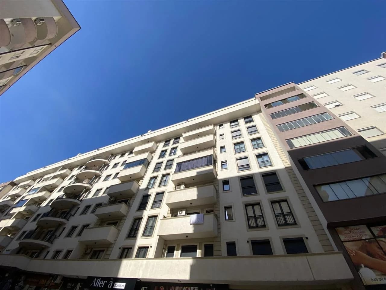 Banesë 2+1 me qira - Fushë Kosovë, te Euro Store. — foto 2 nga 12