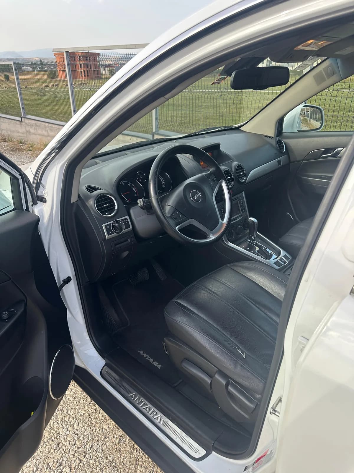 Shitet Opel Antara 2012 — foto 1 nga 10
