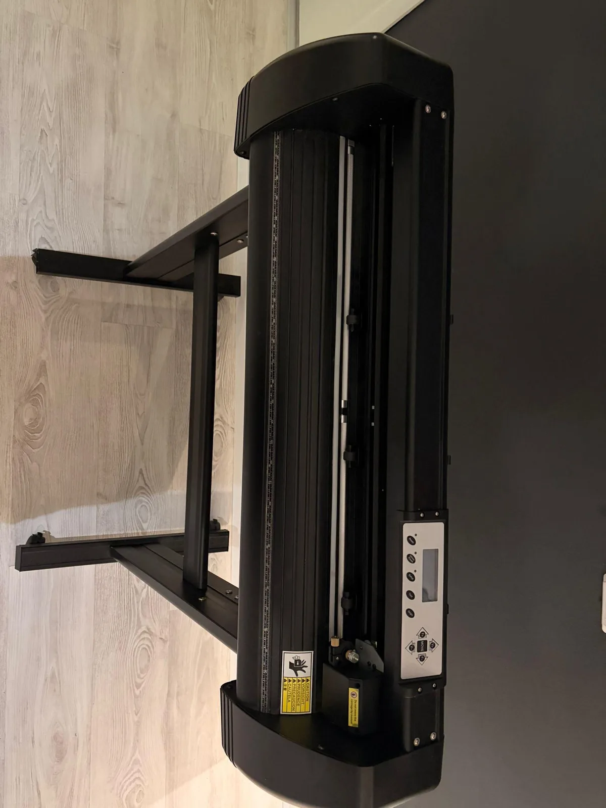 Shitet cutter 720J dhe presë për stampim 38x38 cm — foto 1 nga 7