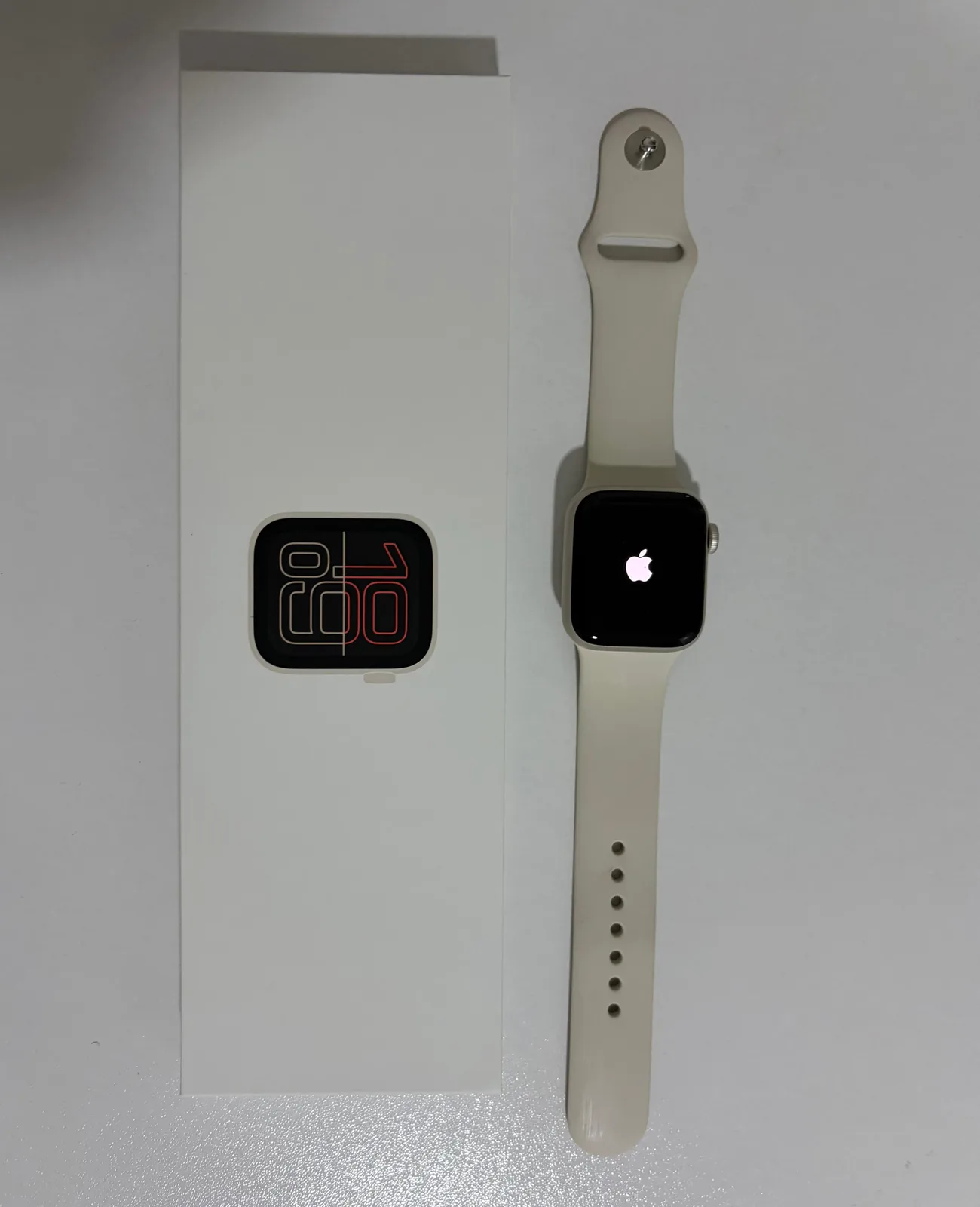 Apple Watch SE 3 2025 (GPS) — foto 2 nga 3
