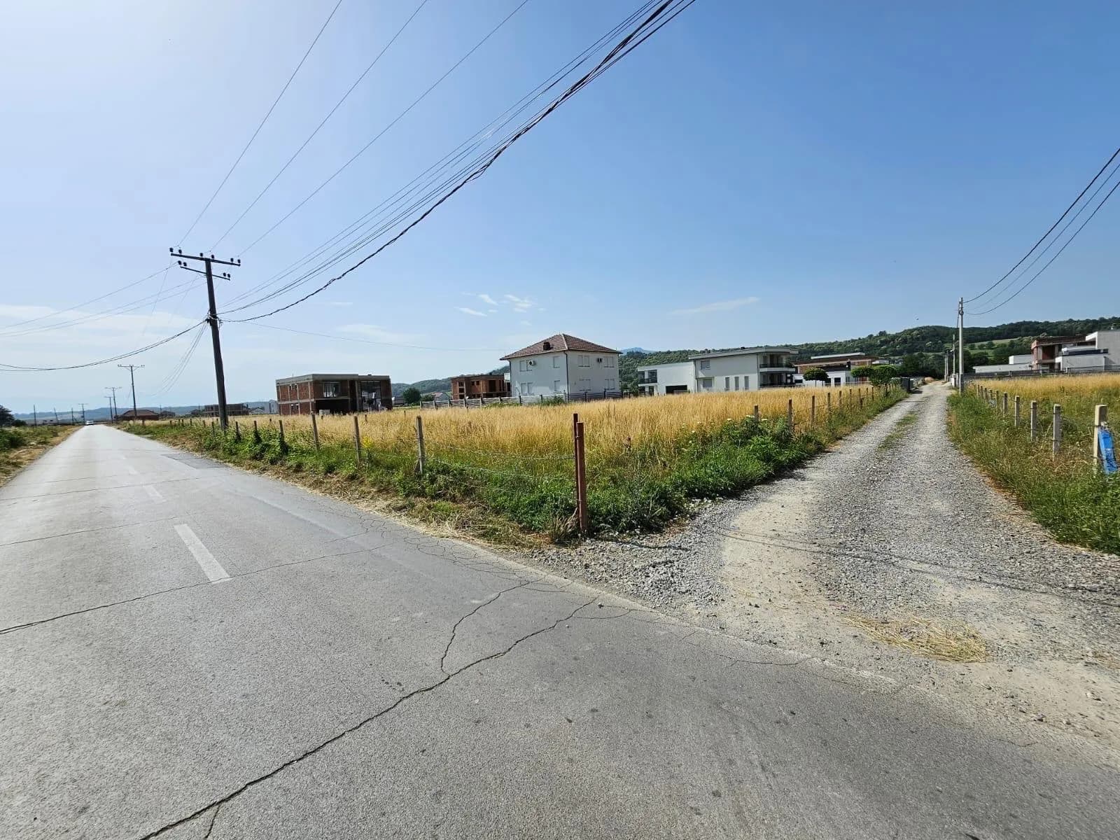 Tokë me sipërfaqe 6.6 ari - Moglicë — foto 2 nga 4
