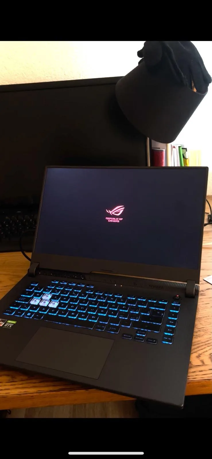 Laptop për pjesë — foto 1 nga 4