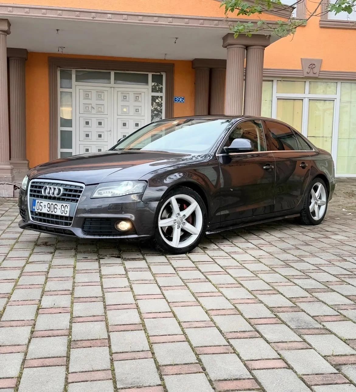 Audi A4 2.7 TDI Quattro, Automatik, Viti 2009 — foto 1 nga 7