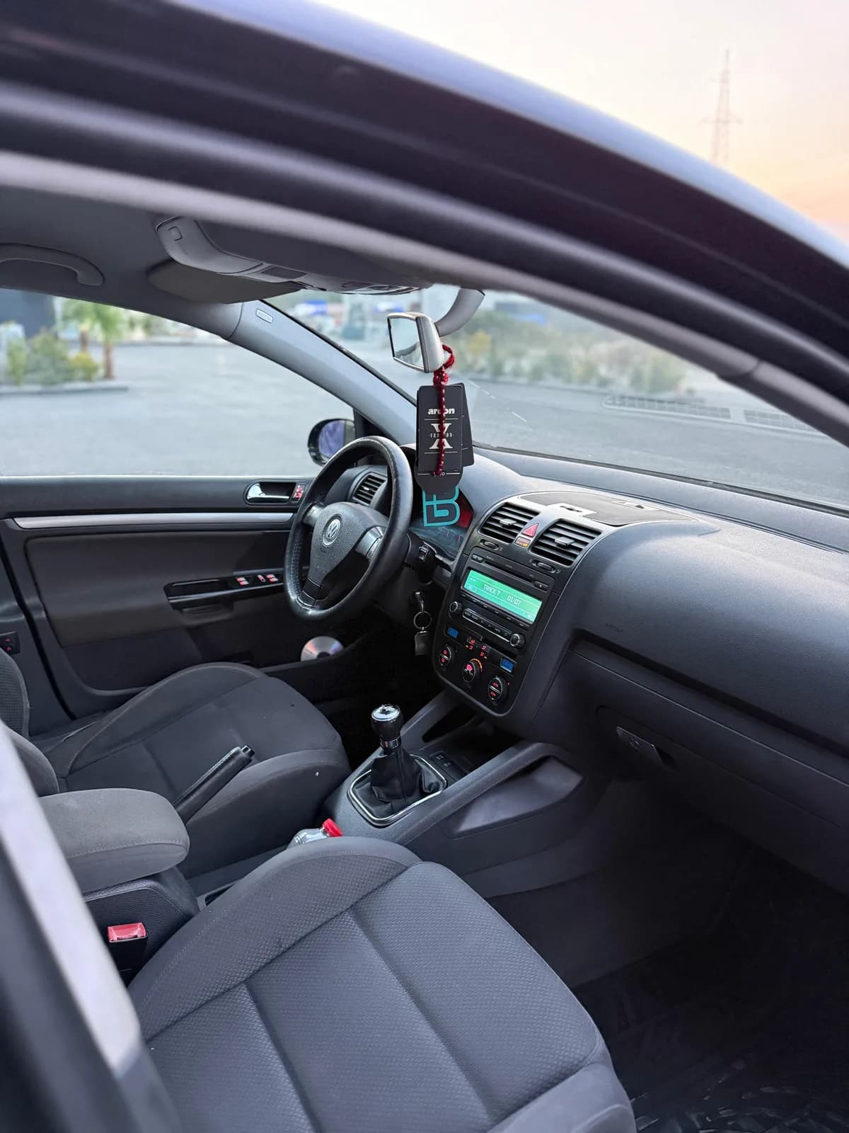 Volkswagen Golf 5 2.0 TDI, viti 2004, RKS — foto 2 nga 9