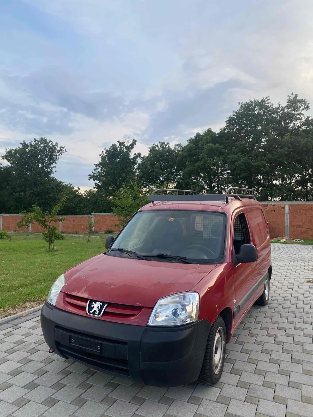 Shitet Peugeot Partner 2008 — foto 1 nga 11