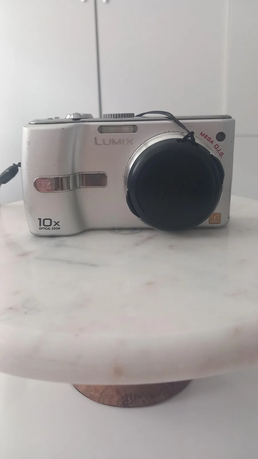 Panasonic DMC-TZ1 aparat fotografik — foto 1 nga 11