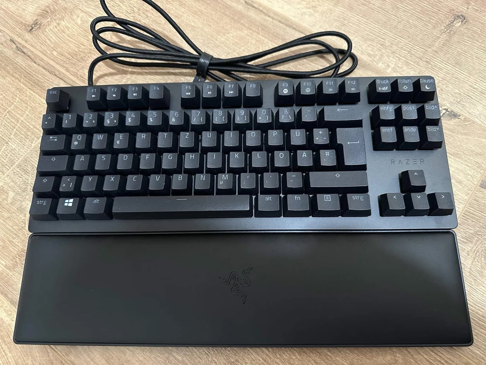 Razer Huntsman V2 Tenkeyless (TKL) — foto 1 nga 5