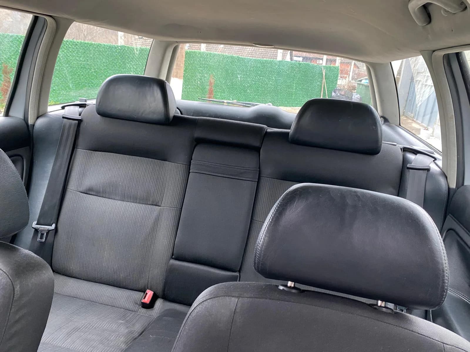 Volkswagen Passat 2004 — foto 2 nga 10