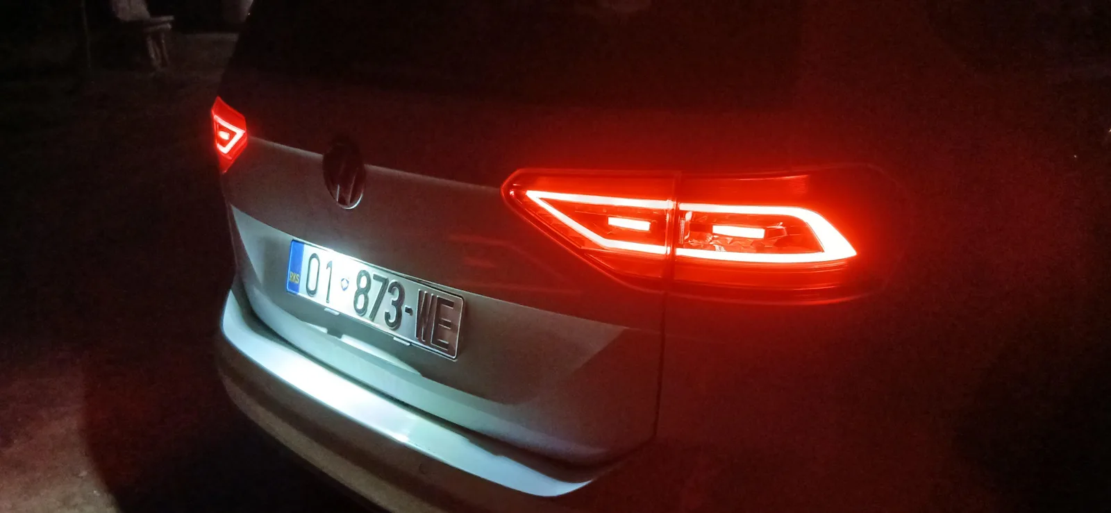 Volkswagen Touran 2.0 TDI Automatik - RKS - 2016 — foto 2 nga 7