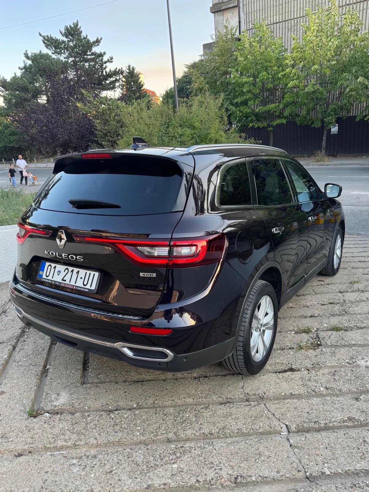 Renault Koleos — foto 1 nga 9