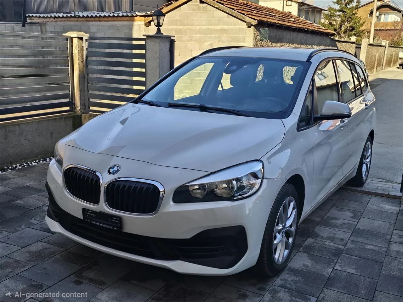 BMW 218 Gran Tourer xDrive 2.0, viti 2018 — foto 2 nga 12