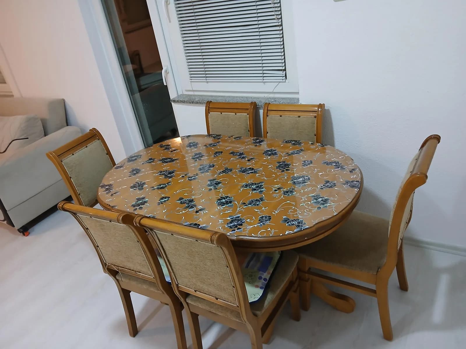 Banesë 2+1 me qira në qendër të Pejës — foto 2 nga 8