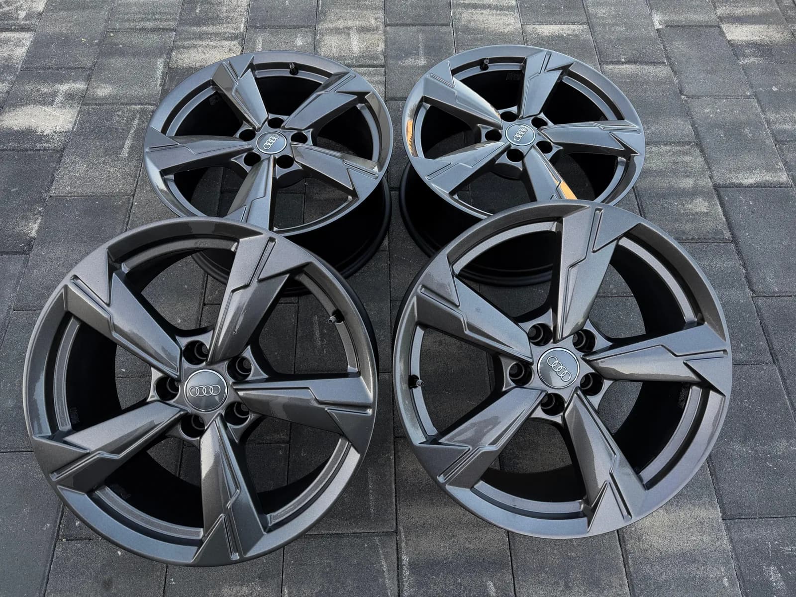 Felne 18 Audi Matrix origjinale — foto 2 nga 3