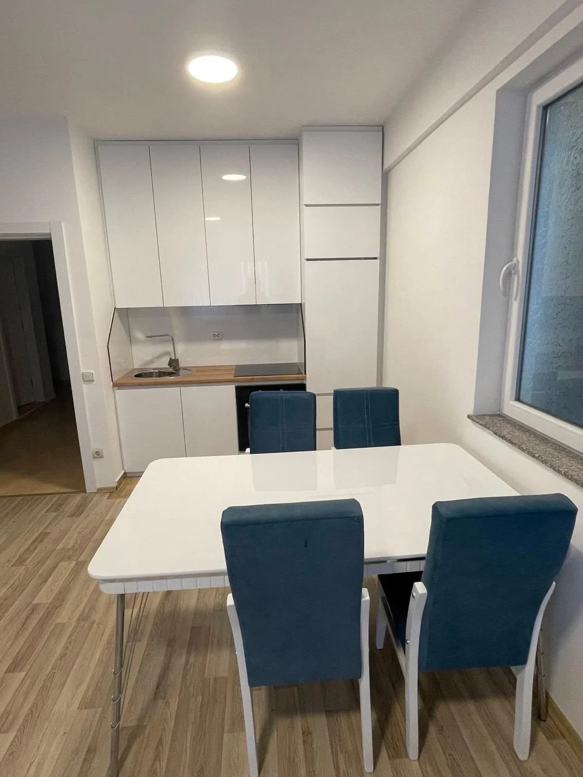 Banesë 3 dhomëshe me qira në Fushë Kosovë — foto 2 nga 6