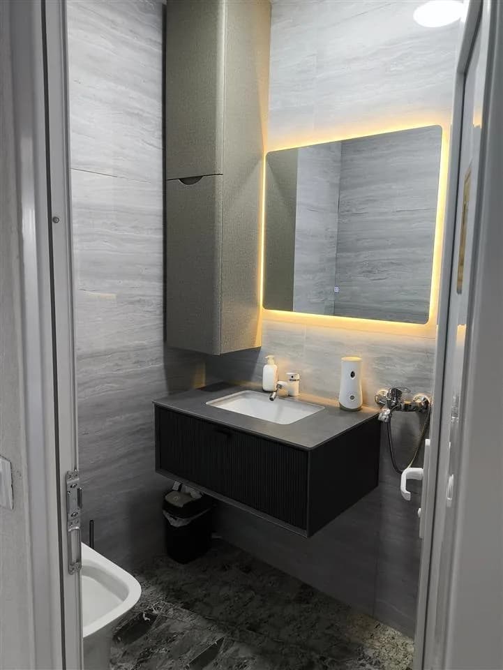 Banesë 47 m² me qira — foto 1 nga 10