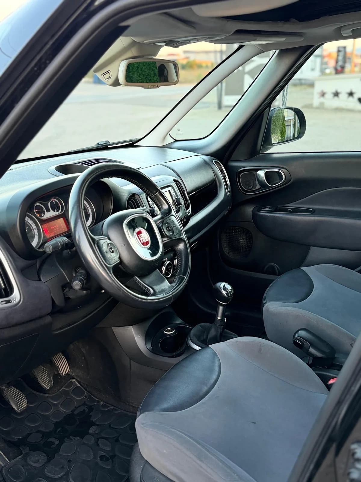 Fiat 500L 1.3 naftë, 2014 — foto 2 nga 9