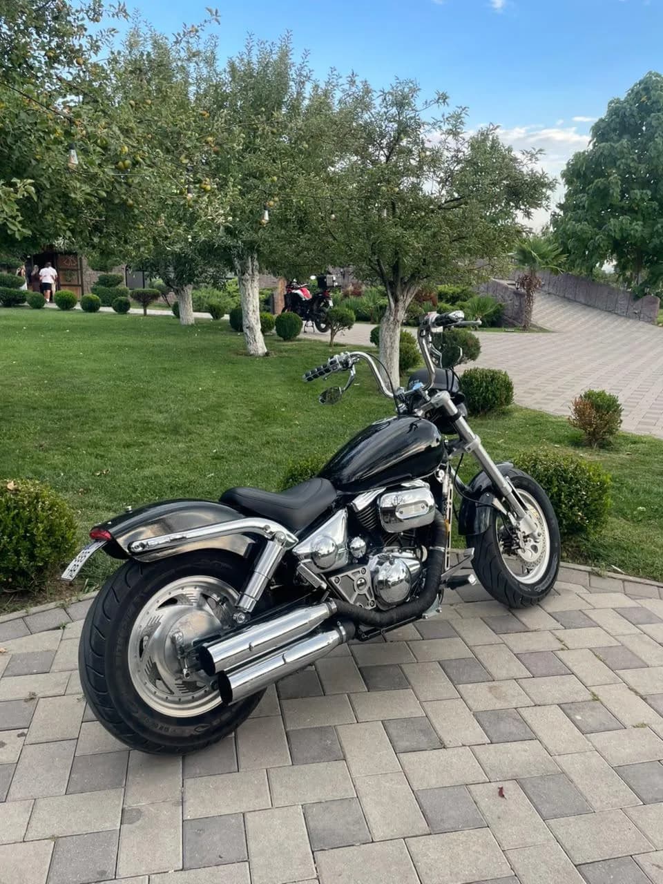 Suzuki VZ 800 motor për merakli — foto 1 nga 5