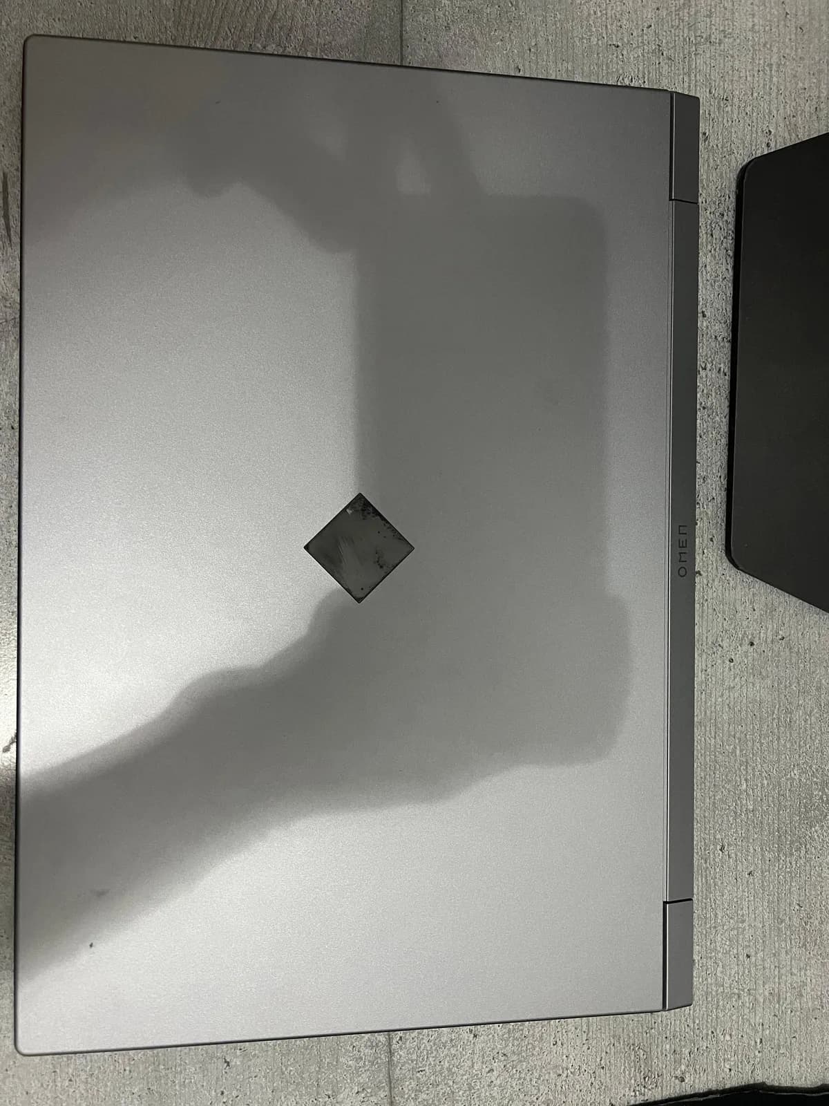 Laptop gaming HP OMEN 16 — foto 1 nga 3