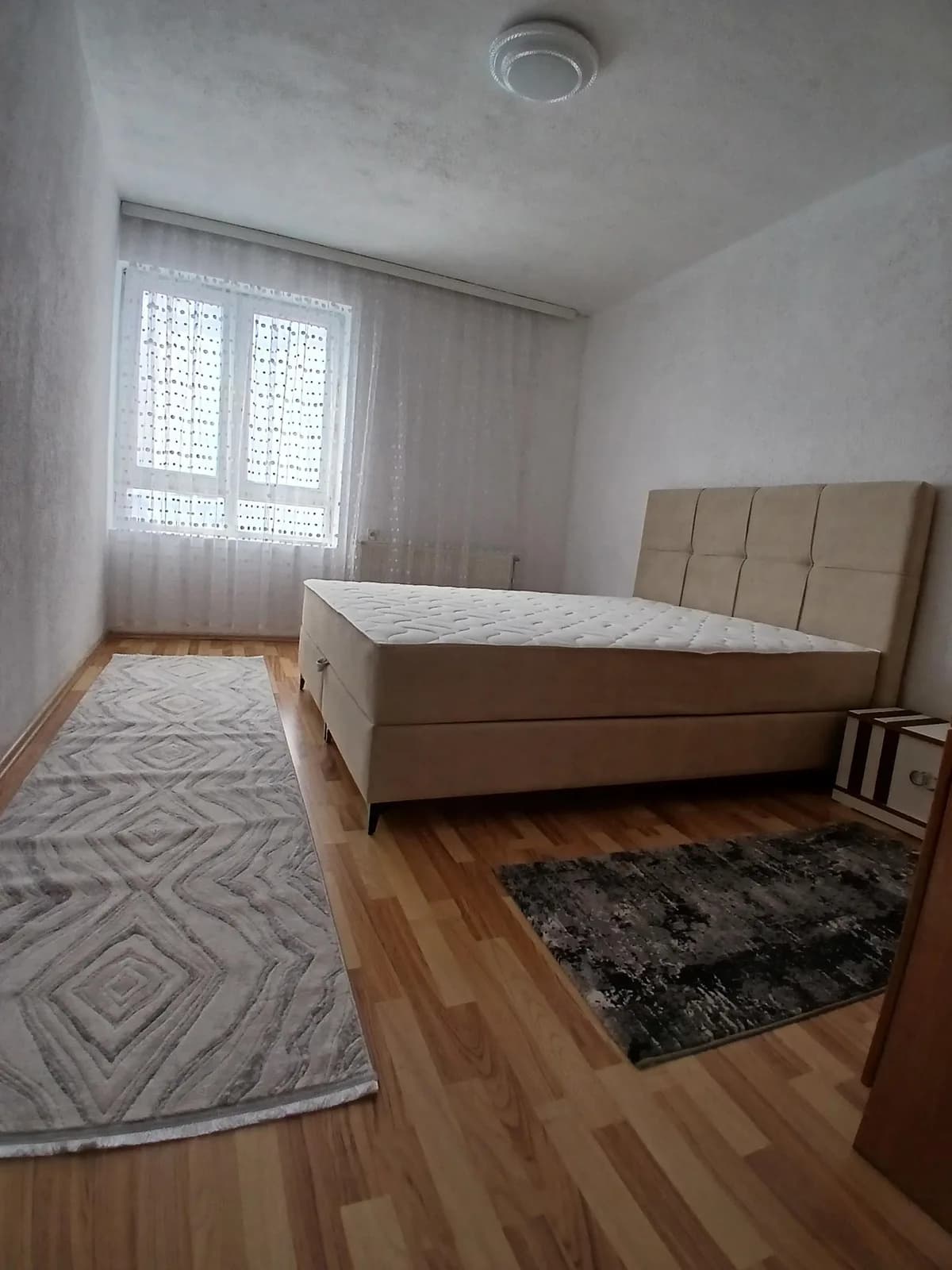 Banesë 1+1 me qira tek Bregu i Diellit, Prishtinë — foto 2 nga 10