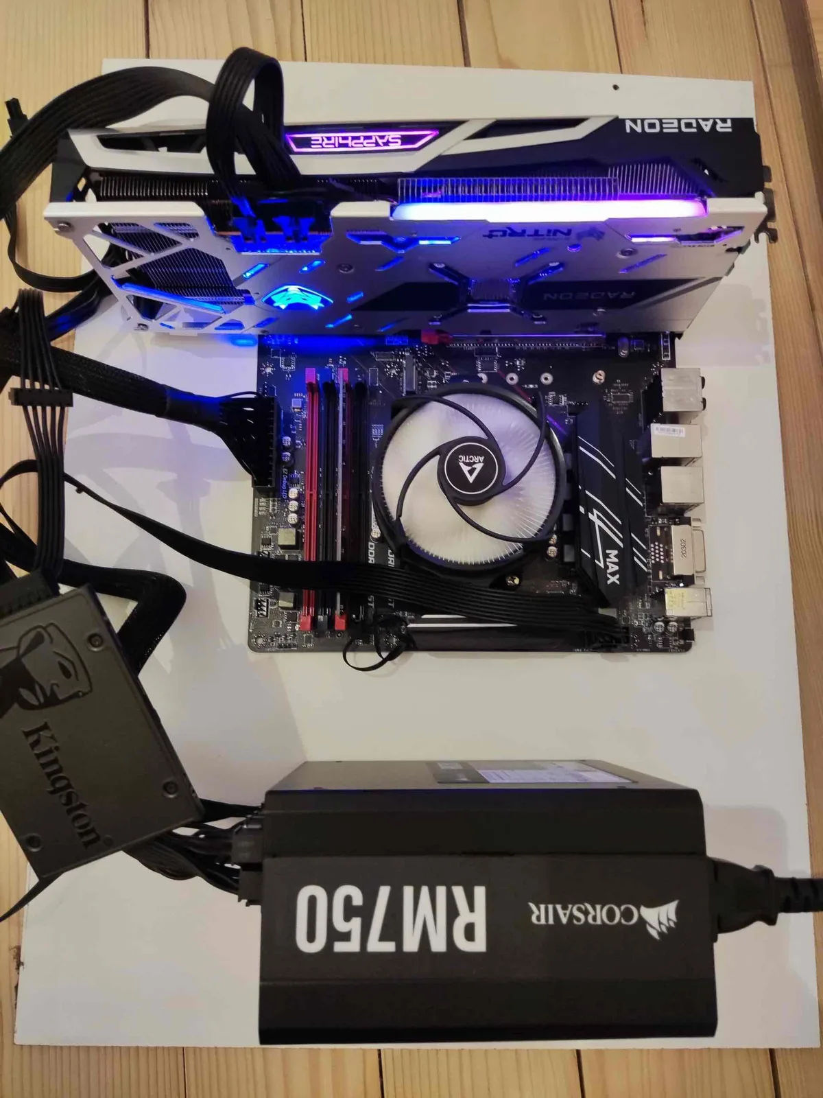Sapphire NITRO+ RX 6700 XT 12 GB — foto 2 nga 4