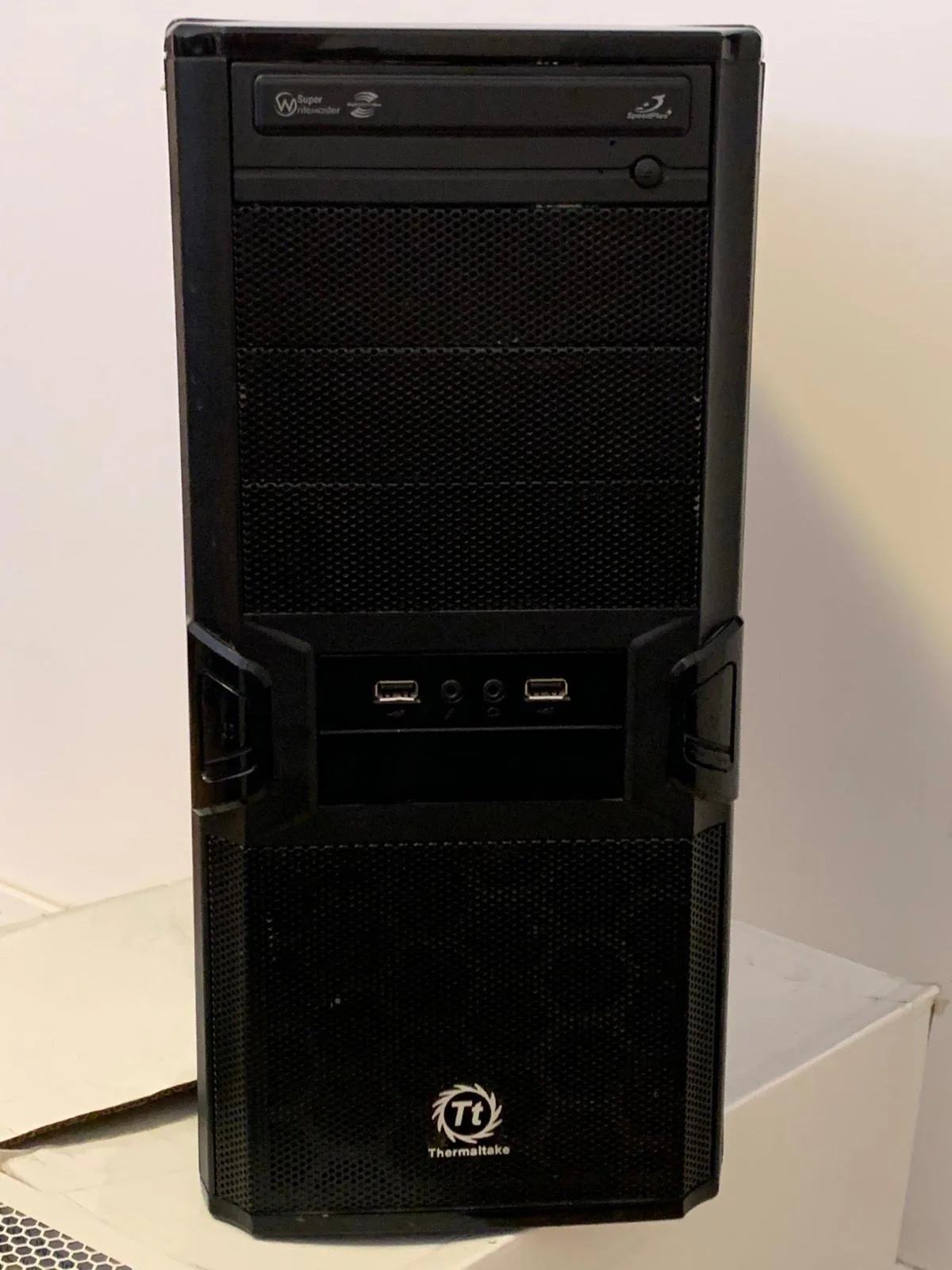 Asus B85M-E motherboard me i7 4770K, 3.5–4.4 GHz Turbo, 16 GB RAM — foto 1 nga 4