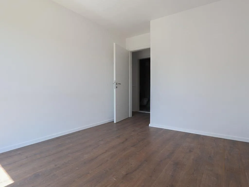 Banesë 77 m² me qira te Prishtina e Re — foto 2 nga 7