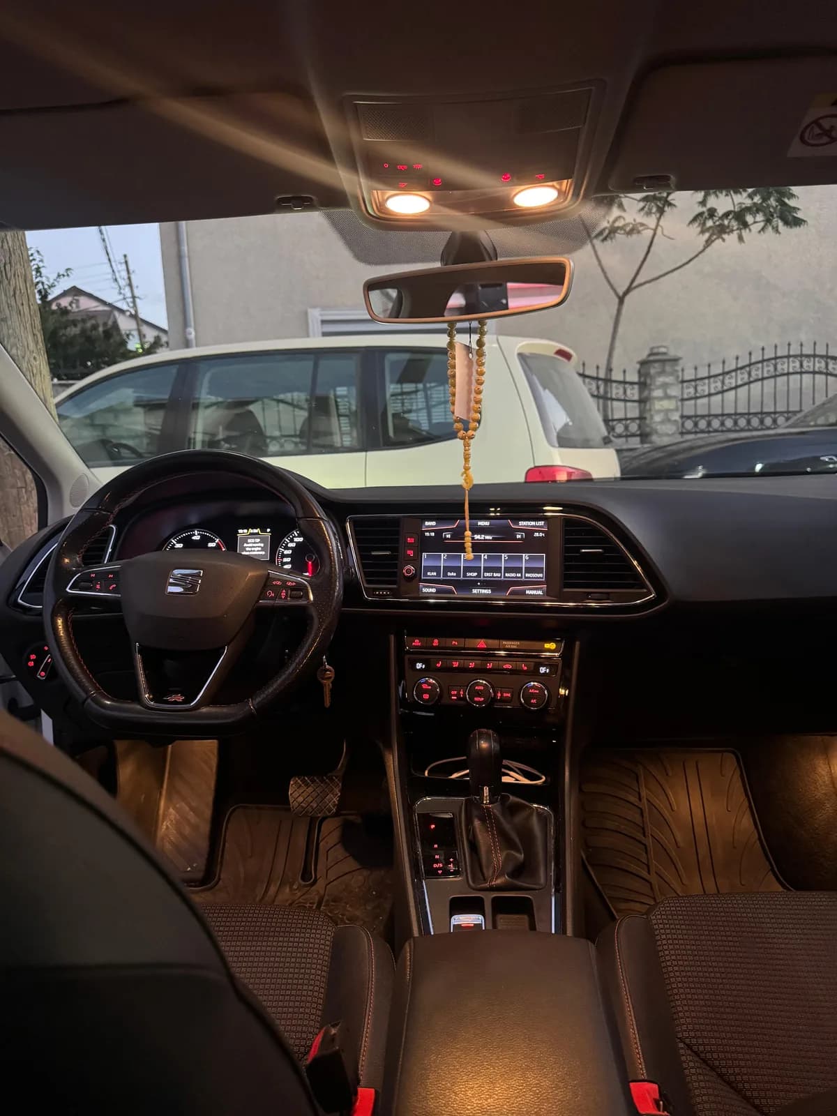 Seat Leon FR ST-Line karavan — foto 2 nga 6