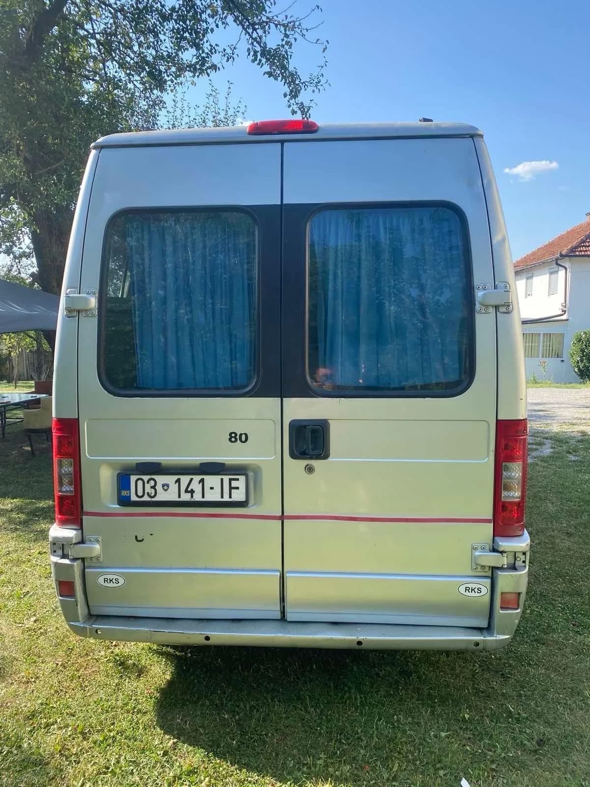Peugeot Boxer Minibus 8+1 — foto 1 nga 4