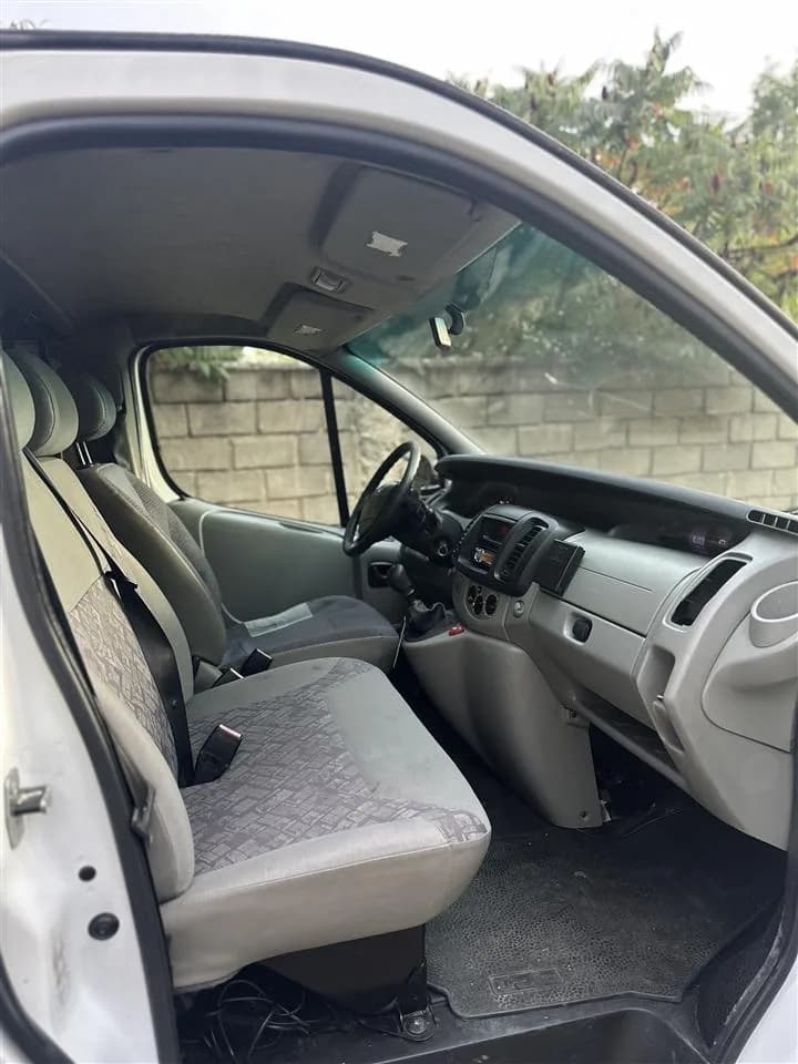 Renault Trafic T29 DCI100, i ardhur nga Zvicra — foto 2 nga 7