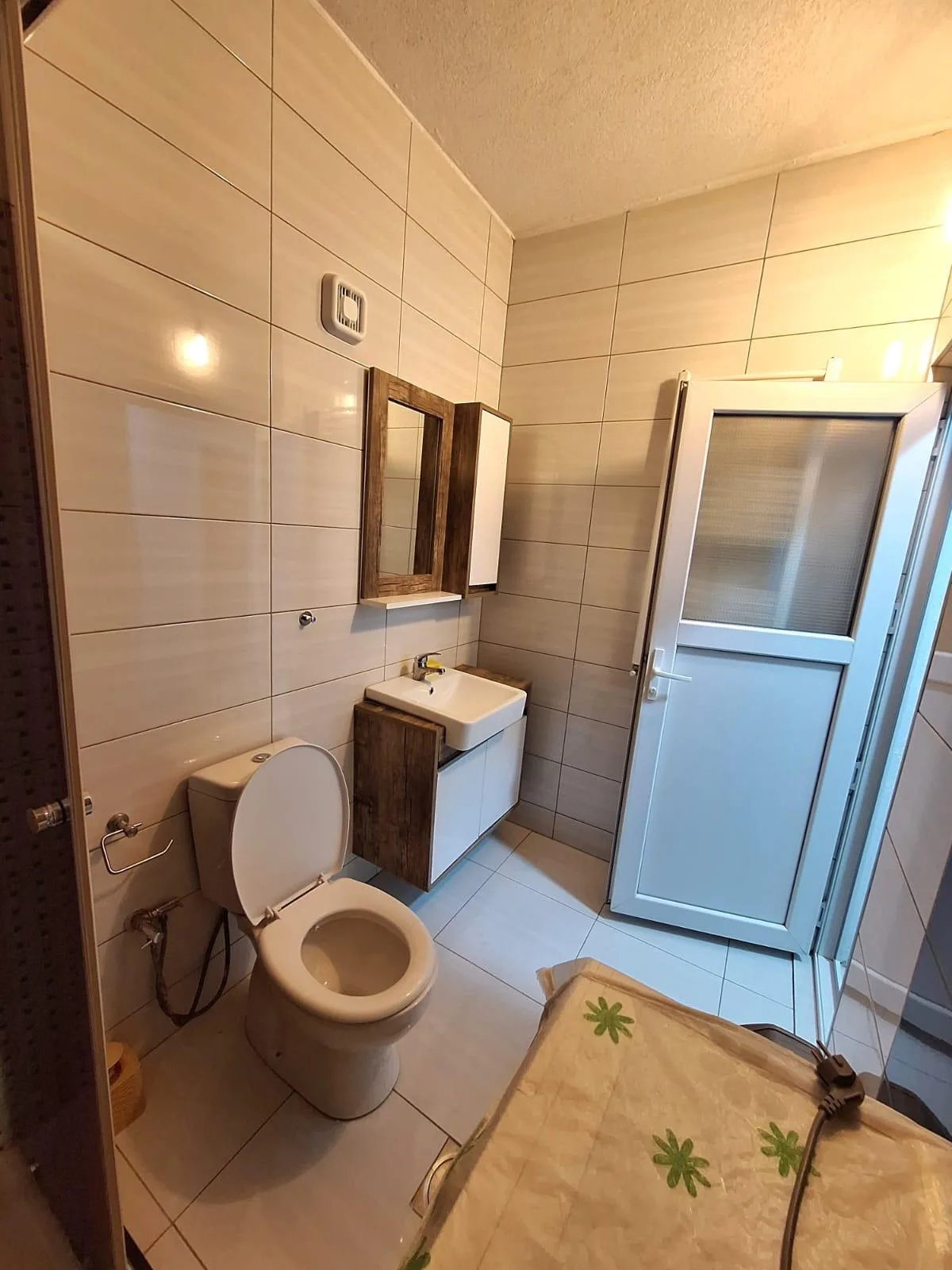 Banesa 2+1 me qira - Rruga B, Prishtinë — foto 2 nga 11