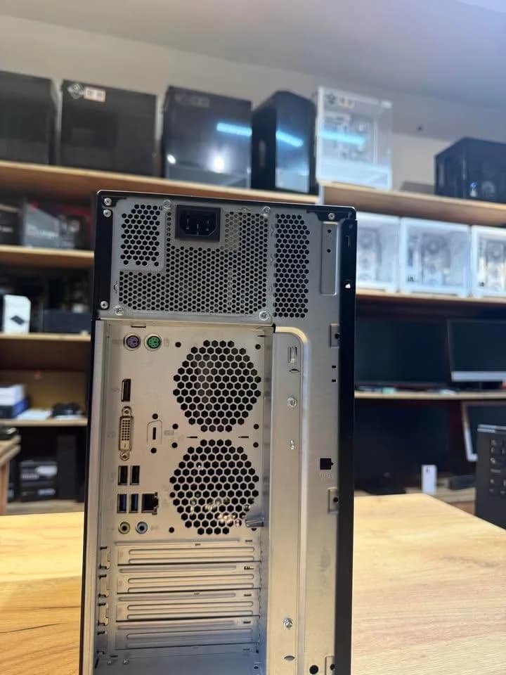 PC Fujitsu i5-9400, 8 GB RAM, 512 GB SSD, Windows 11 Pro — foto 2 nga 4
