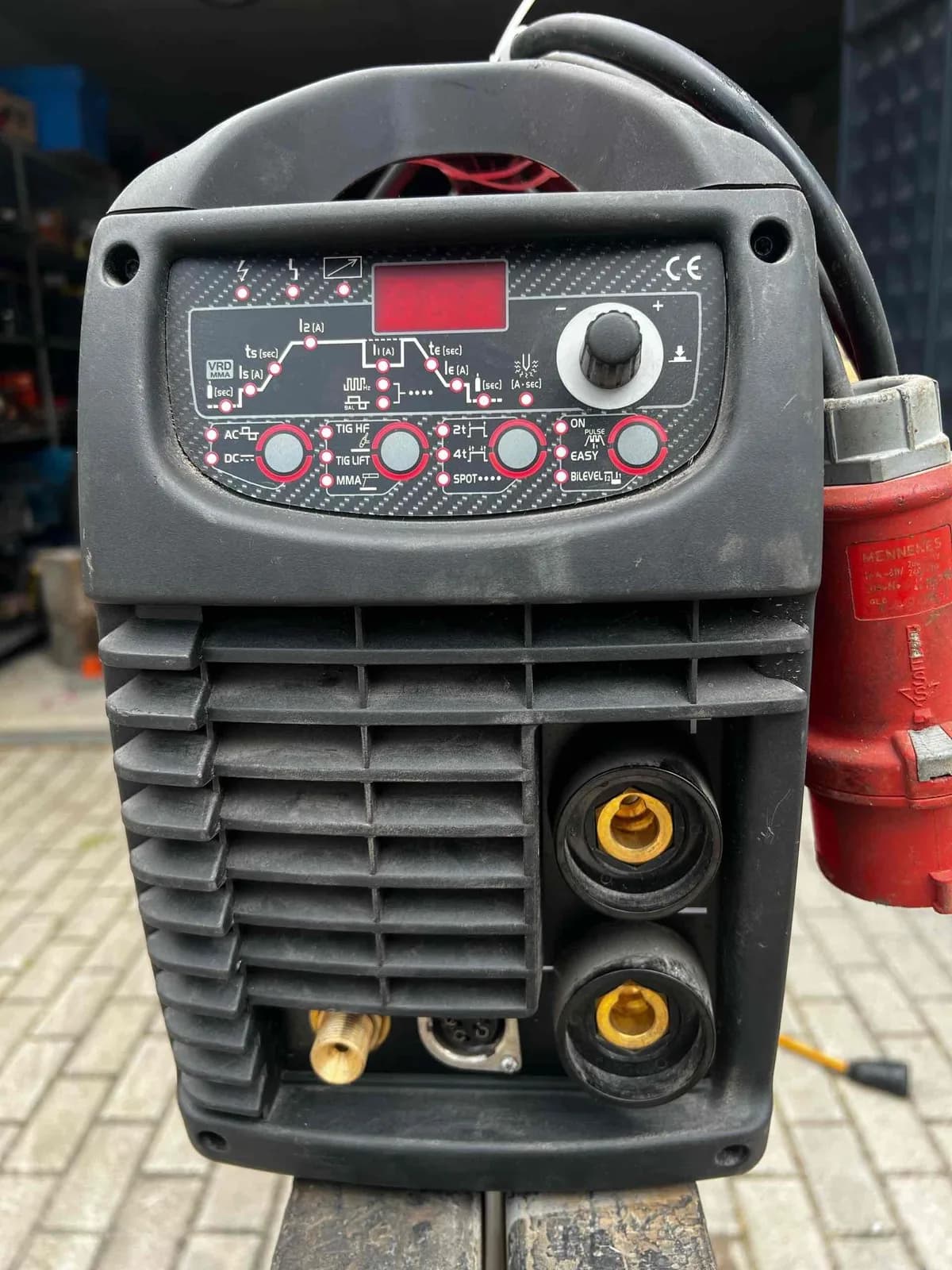 TELWIN Superior TIG 252, aparat saldimi — foto 2 nga 3