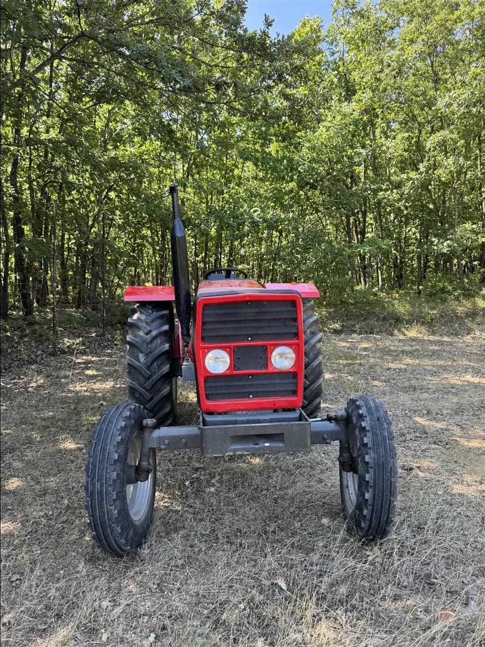 Shitet traktor Massey Ferguson 273 — foto 2 nga 8