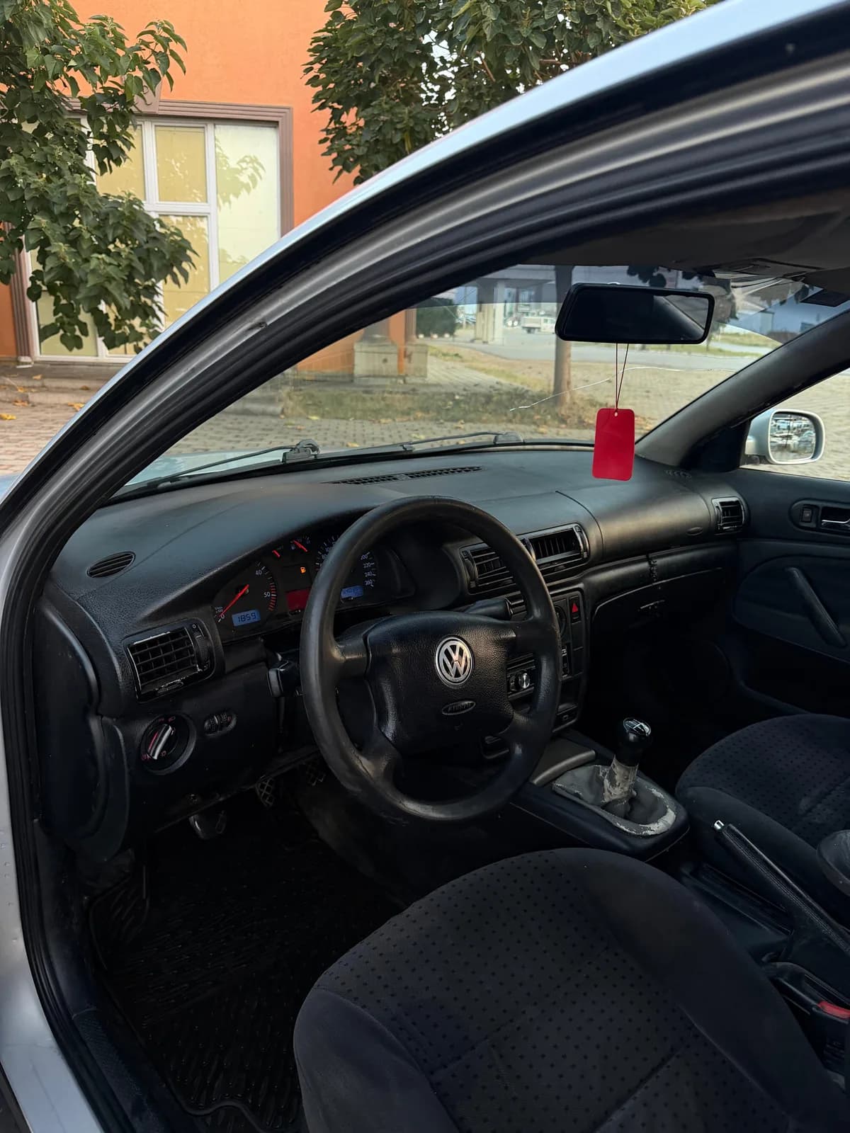 Volkswagen Passat B4 1.9 TDI, RKS — foto 2 nga 5