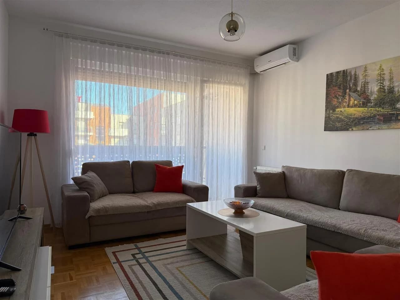 Banesë 76 m² në shitje - Lagjja e Spitalit, Prishtinë — foto 1 nga 8