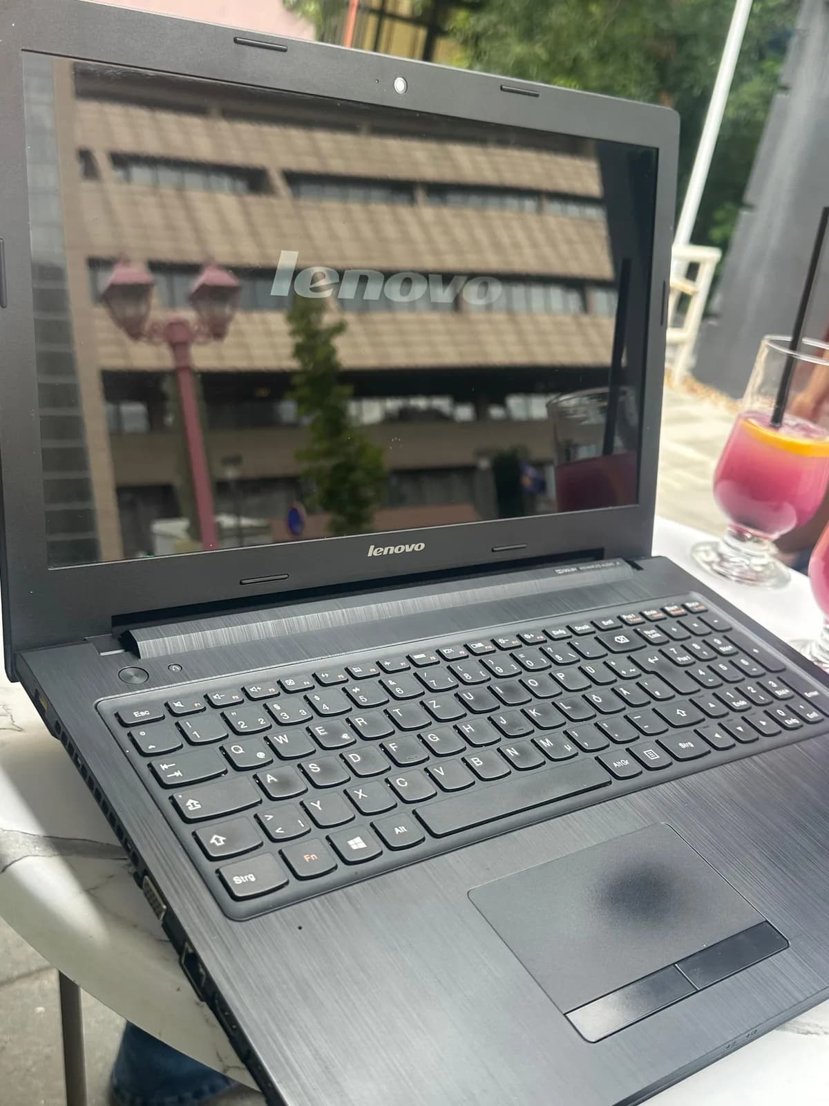 Laptop Lenovo G505s, 8 GB RAM, 446 GB SSD — foto 1 nga 6