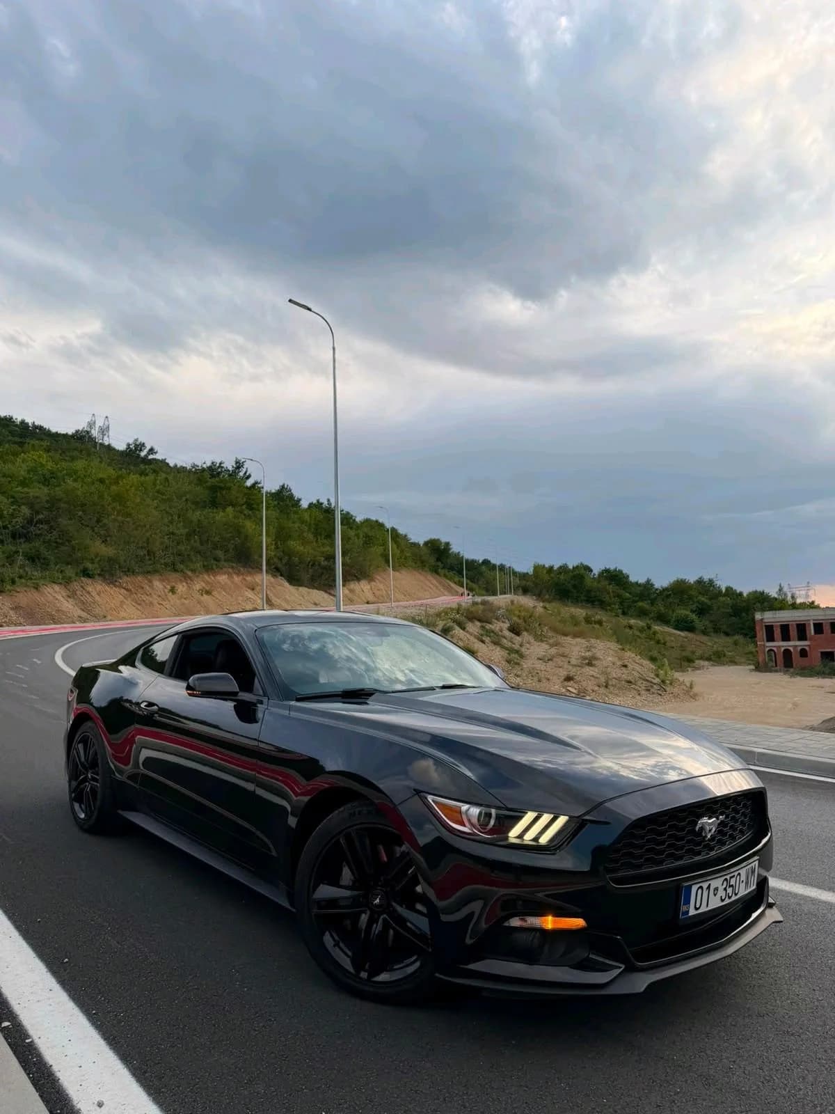 Ford Mustang 2.3 Ecoboost 2016 — foto 1 nga 12