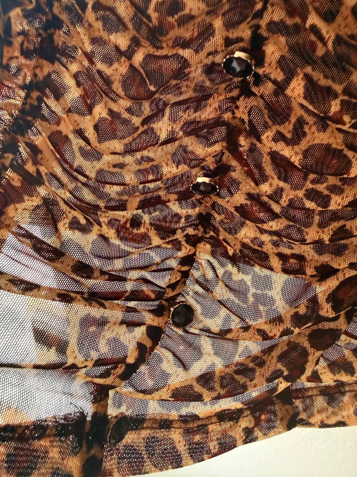 Fustan leopard i tejdukshëm — foto 1 nga 2