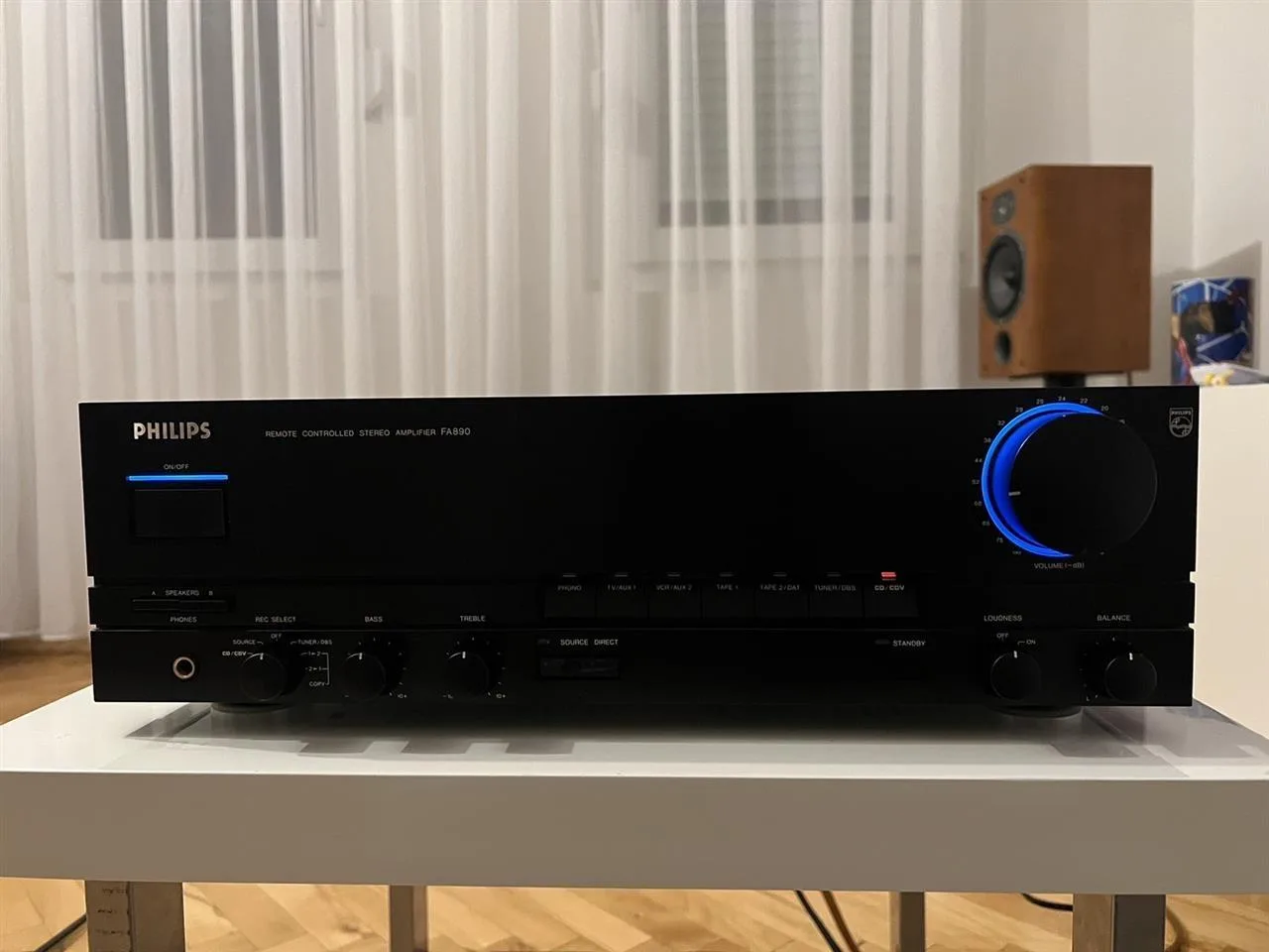 Philips FA890 amplifikator stereo — foto 1 nga 7