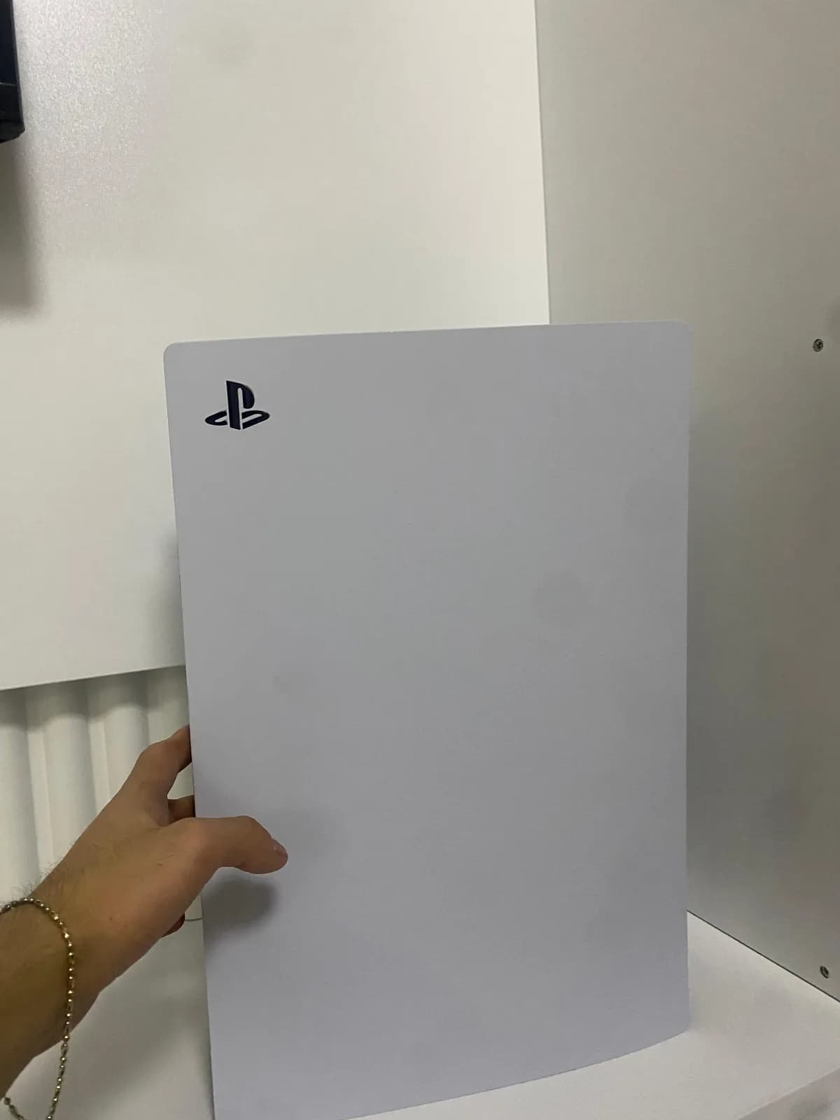 Sony PS5 - në gjendje shumë të mirë — foto 1 nga 2
