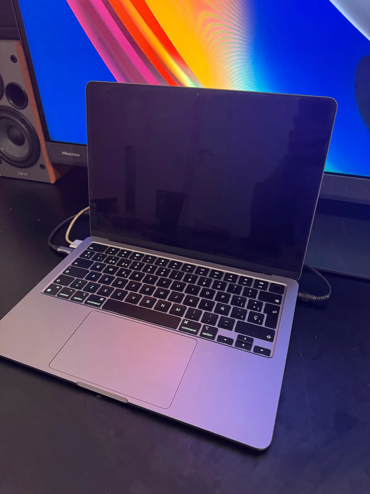 Apple MacBook Air M2 — foto 1 nga 4