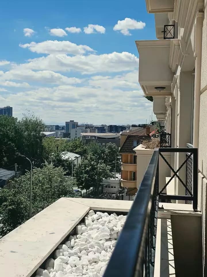 Banesë luksoze me qira në qendër - Pika Prestige, Prishtinë — foto 1 nga 8